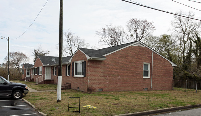 243 Edison Ave in Portsmouth, VA - Building Photo - Building Photo