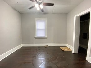 2240 White Oak Ave in Whiting, IN - Building Photo - Building Photo