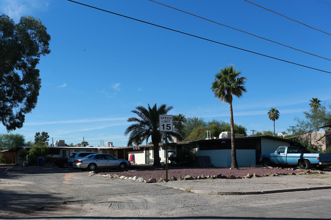 3501-3507 E Willard St in Tucson, AZ - Building Photo - Building Photo