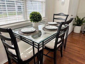 2143 Winston Ave in Louisville, KY - Foto de edificio - Building Photo