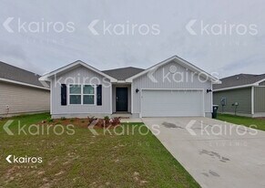123 Swallowtail Ln in Pensacola, FL - Building Photo