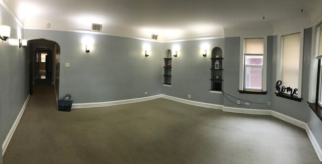 10028 S Oakley Ave, Unit 2 in Chicago, IL - Building Photo - Building Photo