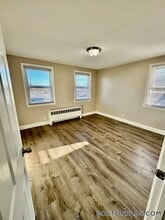 6 Buxton Ave in Somerset, MA - Building Photo - Building Photo