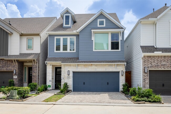 property at 10965 Hewitt Cliff Ln