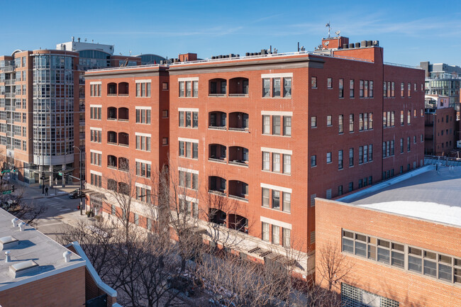 35 S Racine Ave in Chicago, IL - Foto de edificio - Building Photo