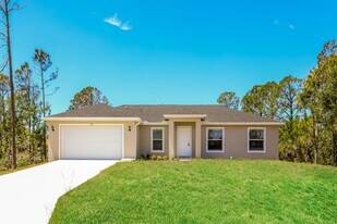 7183 Batavia St in Englewood, FL - Building Photo