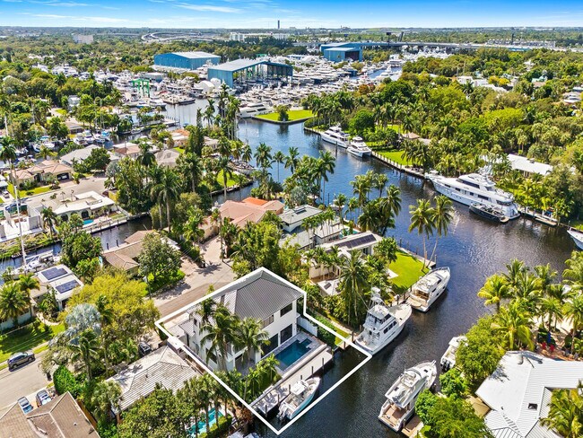 1317 Tangelo Isle in Fort Lauderdale, FL - Building Photo - Building Photo