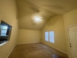 3272 Nansemond Pkwy in Suffolk, VA - Building Photo - Building Photo