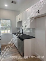 1003 Lynn St in Diboll, TX - Building Photo