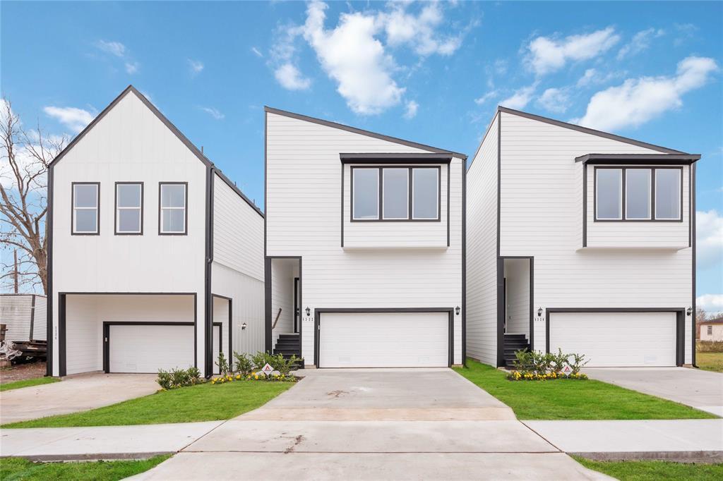5320 Rue St in Houston, TX - Building Photo