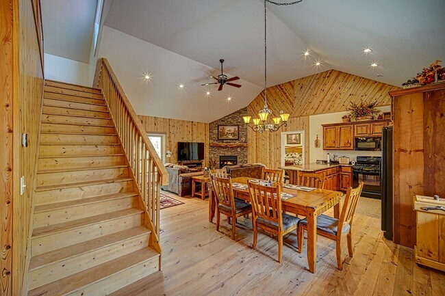 329 Arrowood Pointe in Blairsville, GA - Building Photo - Building Photo