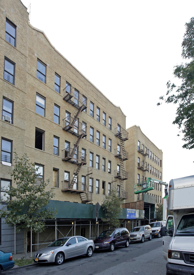 Pickwick Town Homes in Bronx, NY - Building Photo - Building Photo