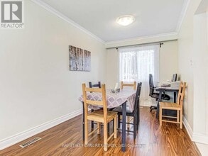 389 Becker Rd in Richmond Hill, ON - Building Photo - Building Photo