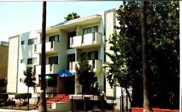 Menlo Apartments in Los Angeles, CA - Building Photo - Building Photo