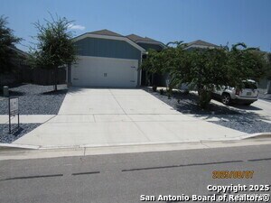 619 Heathers Wy in Seguin, TX - Building Photo - Building Photo