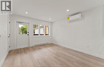 1287 Aubin Rd in Windsor, ON - Building Photo - Building Photo