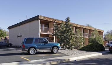 University South in Albuquerque, NM - Foto de edificio - Building Photo