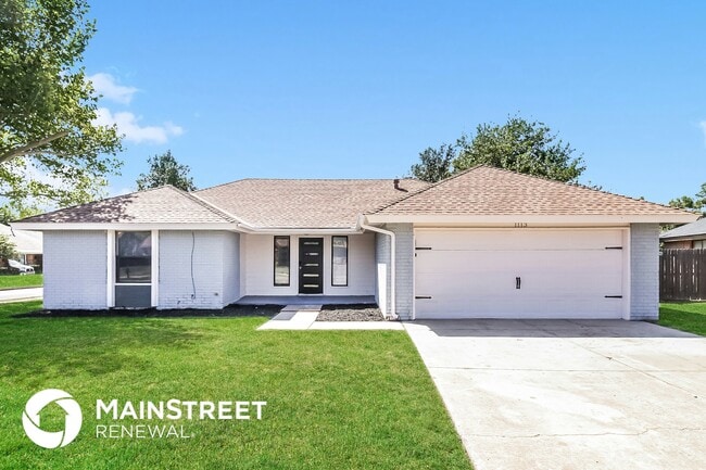 property at 1113 Countrywood Ln