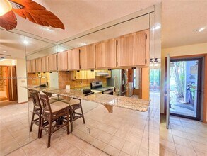 8044 NW 41 Ct in Sunrise, FL - Building Photo - Building Photo