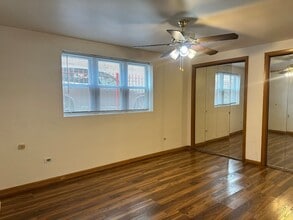 3517 W 79th St, Unit G in Chicago, IL - Building Photo - Building Photo