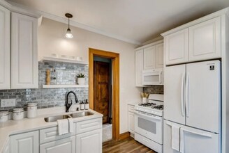 3935 Fremont Ave N in Minneapolis, MN - Building Photo - Building Photo