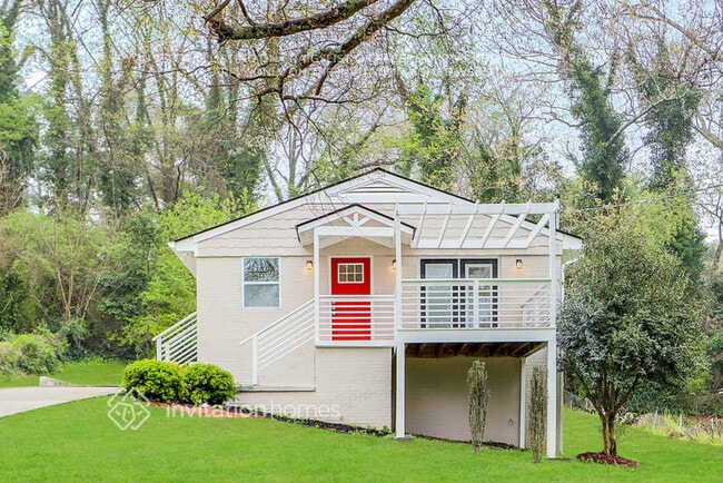 property at 2121 Nichols Ln