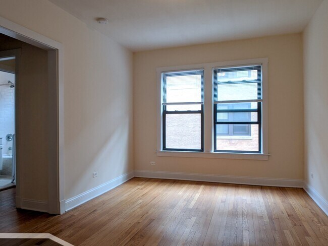 2621 N Spaulding Ave in Chicago, IL - Building Photo - Building Photo