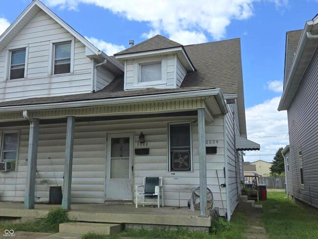 property at 2002 1/2 Shelby St