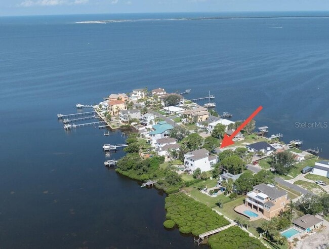 1661 Seabreeze Dr in Tarpon Springs, FL - Building Photo - Building Photo