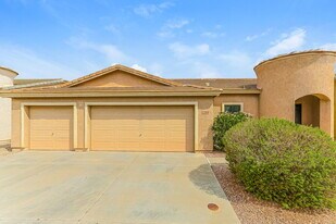 2260 E 28th Ave in Apache Junction, AZ - Building Photo