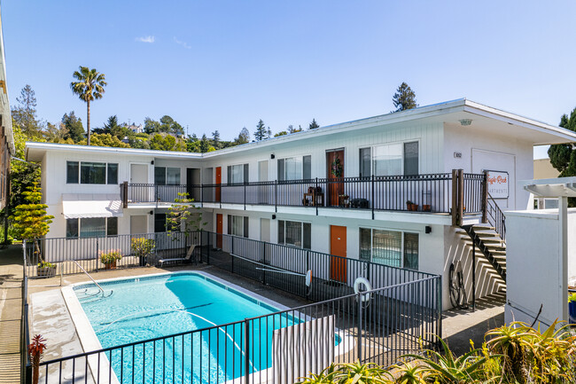 Eagle Rock Apartments in Mill Valley, CA - Building Photo - Building Photo