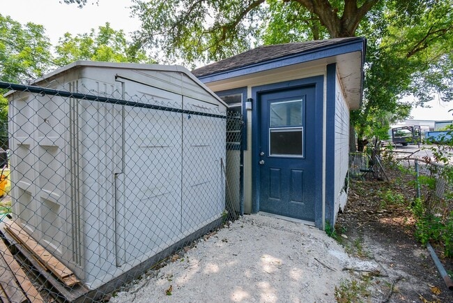 property at 2117 Thonig Rd