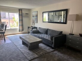 6780 Friars Rd, Unit 202 in San Diego, CA - Building Photo