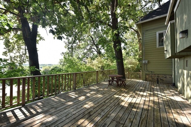 1503 Mower Ct in Wauwatosa, WI - Building Photo - Building Photo