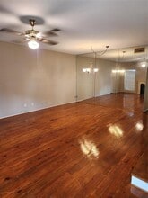 7399 Regency Square Ct in Houston, TX - Building Photo - Building Photo