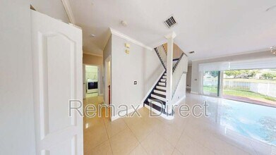 113 Canterbury Pl in Royal Palm Beach, FL - Building Photo - Building Photo