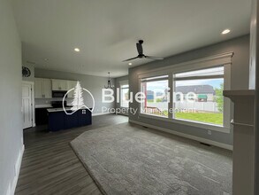 3237 Harlow Dr in Idaho Falls, ID - Building Photo - Building Photo