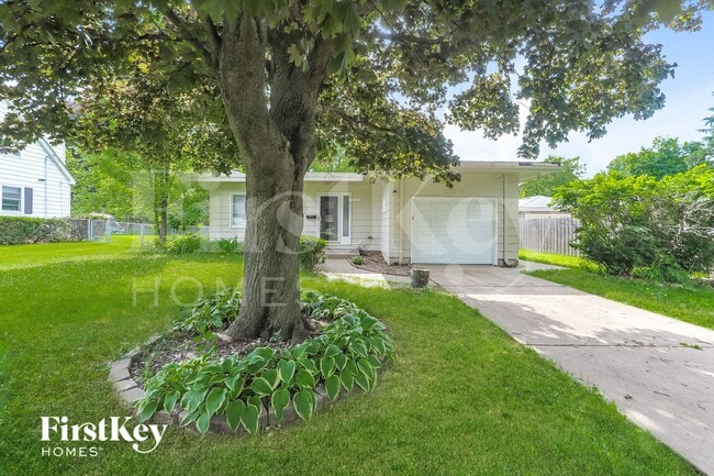 property at 544 N Aldine St