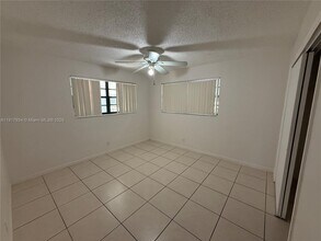 521 SW 9th St in Hallandale Beach, FL - Building Photo - Building Photo