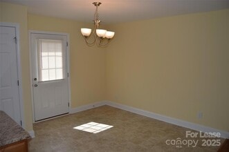 132 Springfield Rd in Statesville, NC - Building Photo - Building Photo