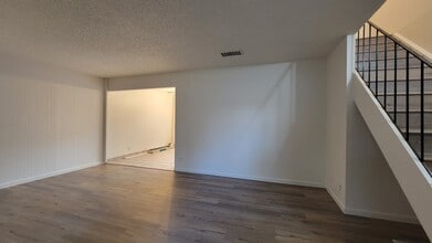 289 Jose Figueres Ave in San Jose, CA - Building Photo - Building Photo