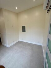 907 SW 15th Terrace in Fort Lauderdale, FL - Building Photo - Building Photo