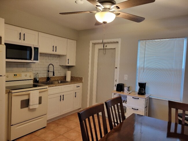 221 Cape Coral Pky E, Unit A