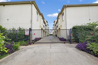 918 Lester St in Houston, TX - Building Photo - Building Photo