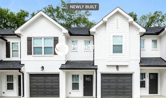 106 Noble Pk Cir in Gallatin, TN - Building Photo