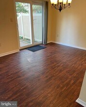 105 Thoreau Dr in Plainsboro, NJ - Building Photo - Building Photo