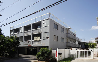 Makiki Courte Apartments