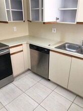 6132 NW 181st Terrace Cir W in Hialeah, FL - Building Photo - Building Photo