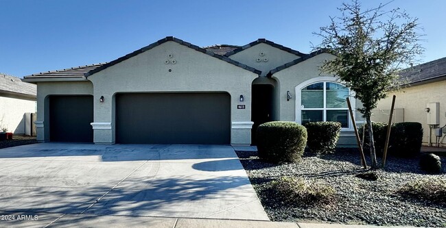 property at 4613 W Dill Ave