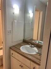 3660 Inverrary Dr, Unit 3C in Lauderhill, FL - Building Photo - Building Photo